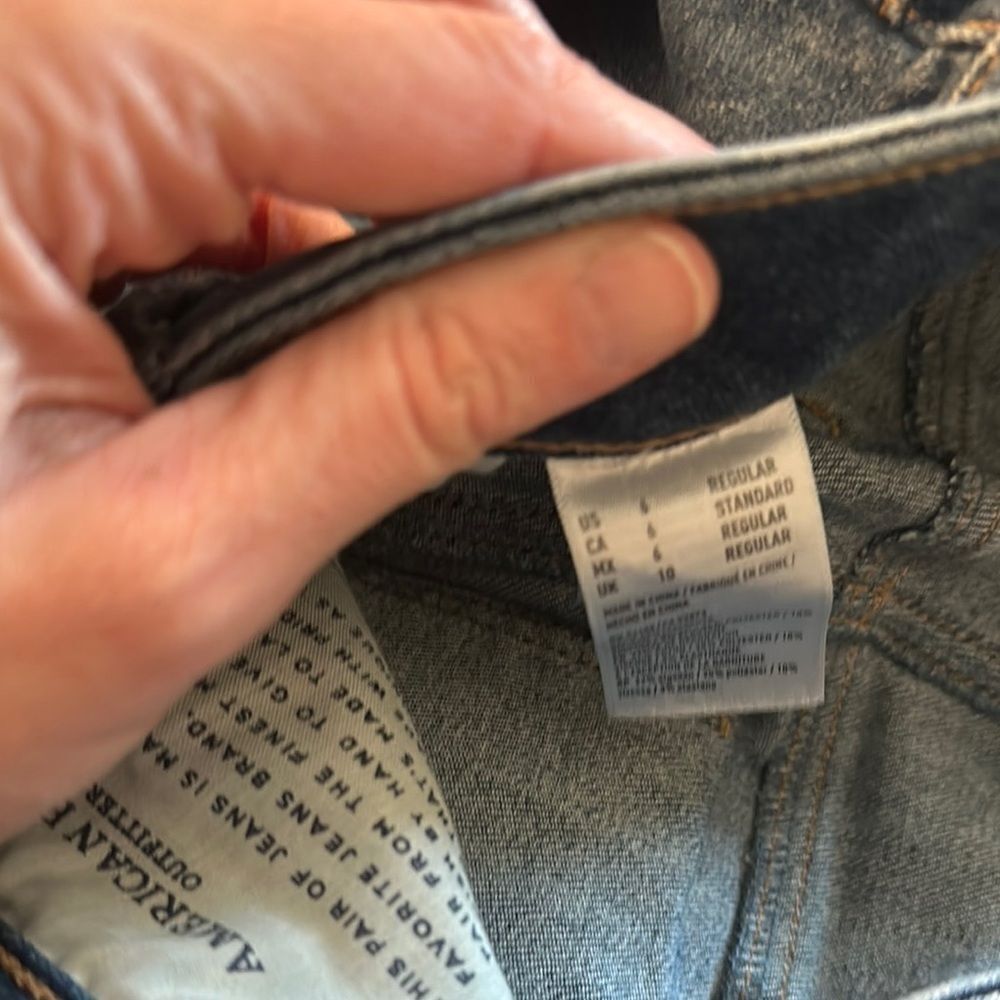 American Eagle Outfitters Women's Distressed Blue Jeans Skinny Jeggings 6 - Picture 9 of 9